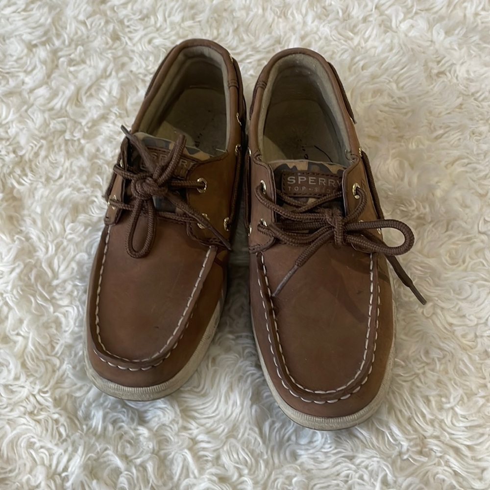 Sperry boat shoe